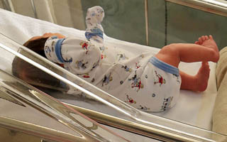 Estudio que analizó 38 países afirma que el teletrabajo aumenta la tasa de natalidad en un 14% en promedio