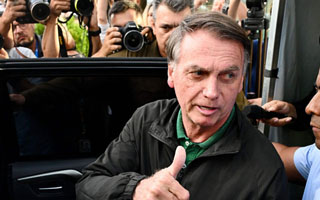 Justicia brasileña concede arresto domiciliario "temporal" a Jair Bolsonaro debido al deterioro de su salud