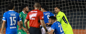 Indignación en Audax con el arbitraje tras derrota ante la UC y lanzan incendiaria frase sobre los "grandes" en el fútbol chileno