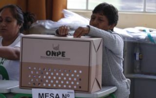 Presidenciales en Perú: Jurado de Elecciones estima tener resultados oficiales en "la quincena de mayo"