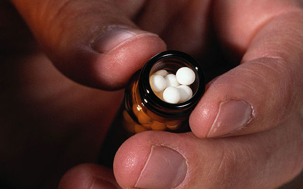 Categórico informe afirma que efectos de la homeopatía son "similares al placebo"