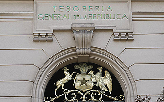 TGR inicia embargos a más de mil deudores del CAE con ingresos sobre los $5 millones