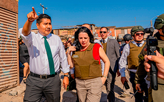 Tras años sin avances: Gobernador de Arica presentará plan para demoler Cerro Chuño