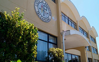 Siete funcionarios heridos: Las razones de la riña en liceo y la reacción del Gobierno