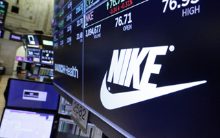 La carrera más difícil de Nike: El motor de China se apagó y acción se hunde a mínimos de casi 12 años