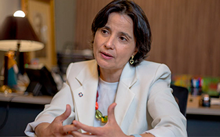 Presidenta del Colmed: "Hace varios años que el sistema de asignación del presupuesto en Salud nos trae problemas"