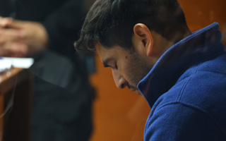 Qué es el homicidio por omisión, el delito por el que fue imputado el padre de la niña que cayó de edificio en Las Condes