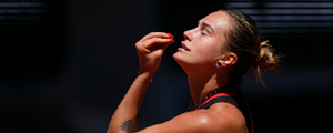 La polémica pregunta que le hicieron a Sabalenka por jugar con llamativas joyas y su contundente respuesta