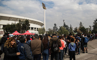 Polémica suspensión de jornada del Día del Patrimonio en el Estadio Nacional por partido de fútbol: "Entristece"