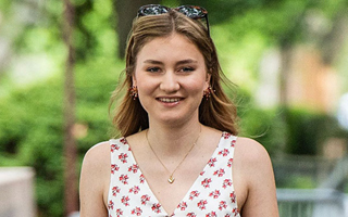 "La heredera con mayor formación académica": Isabel de Bélgica obtiene máster en políticas públicas en Harvard