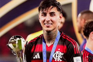 Erick Pulgar se puede convertir en el futbolista chileno mejor pagado hoy: Cuánto ganaría, dónde y la polémica que explotó... "Lo están regalando"
