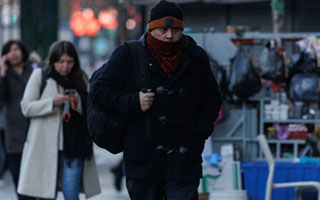Con fuertes bajas en las temperaturas y cielos nublados: Así será el sistema frontal que afectará a la zona central
