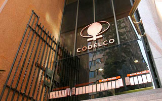 Codelco descarta venta en El Abra y Quebrada Blanca, pero no cierra la puerta a desprenderse de activos