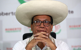 Jurado Electoral Especial de Perú rechaza solicitud de Sánchez de anular votos en el exterior