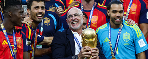 La insólita promesa que deben cumplir varios jugadores del campeón España: La reacción del DT Luis de la Fuente