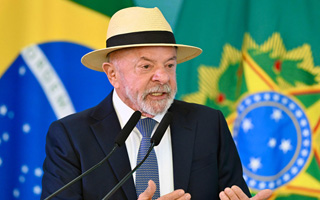 Otro frente diplomático y su hijo sale al ruedo: Los agitados días de Lula ad portas del arranque de la campaña en Brasil