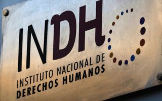Debate por "sesgos" en el INDH: Cómo se eligen los miembros en otros países y la "particularidad" del proceso en Chile