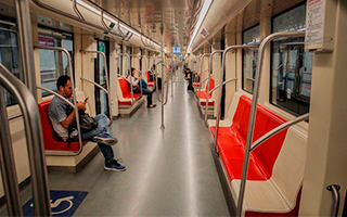 Biministro De Grange dice que financiamiento de la futura Línea 8 de Metro es un tema "por definir"