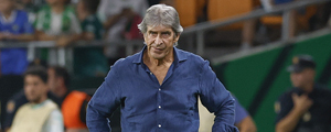 Pellegrini explota tras la goleada sufrida ante Levante y la prensa llena de críticas a su "calamitoso" Betis