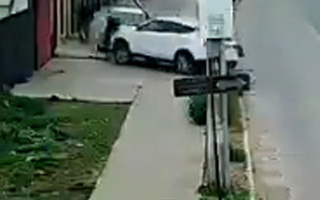 Video | Hombre auxilia a su pareja que estaba siendo asaltada en La Serena: Atropelló a ladrones