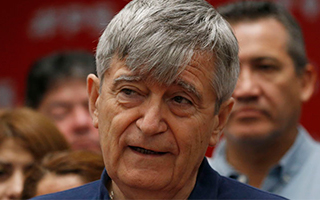 Muere el exsenador Camilo Escalona, figura clave en la reunificación del PS y la historia de la Concertación