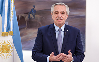 Alberto Fernández sobre Malvinas: "Que Inglaterra no se preocupe porque la Argentina está desarmada"
