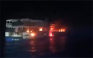 Incendio de ferry deja cinco muertos y 87 desaparecidos en Filipinas: Dos chilenos entre los sobrevivientes