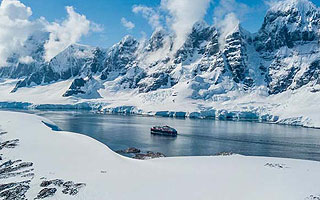 Comienza nueva temporada de cruceros en la Antártica: Proyectan cerca de 70 mil pasajeros en Magallanes