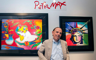 Muere a los 88 años Peter Max, figura del arte psicodélico cuyas obras personificaron el "flower power" en EE.UU.
