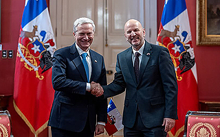 Kast recibe a embajador de EE.UU. tras polémicos dichos: Abordaron viaje del Mandatario a la ONU