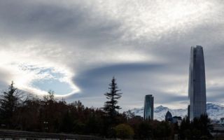 Con chubascos y probabilidades de tormenta eléctrica: El pronóstico para el cierre del "18" en la RM