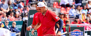 Tabilo y Barrios fueron arrollados en el dobles y Chile perdió la serie ante España en la Copa Davis