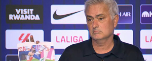 Enorme polémica en España: Mourinho explota en conferencia y protagoniza insólita imagen tras caída del Real Madrid ante el Atlético