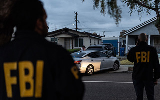 FBI investiga presunto ciberataque a su sitio web: Hackers dicen haber accedido a "datos muy sensibles" de agentes