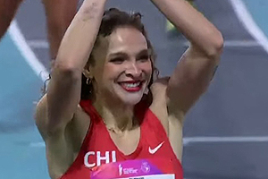 Martina Weil agiganta su historia: Gana con impresionante ventaja el oro en los 400 m. de los Odesur y rompe récord de su madre... Revisa la notable carrera de la chilena 