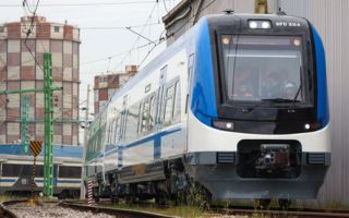 Tren Santiago-Melipilla: Ocho alcaldes piden al Gobierno revertir suspensión del tramo Lo Errázuriz-Alameda