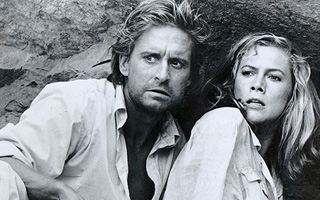 Michael Douglas confiesa en sus memorias que tuvo una relación con Kathleen Turner que ocultaron por 40 años