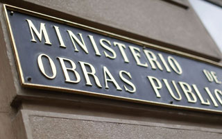 Obras viales, puentes y proyectos de agua: Así es la cartera de US$400 millones del MOP para estimular el empleo