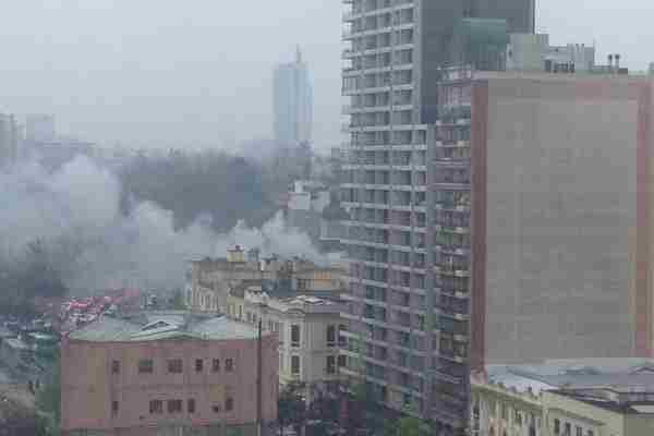 Incendio afectó dependencias del Mercado Central en Santiago