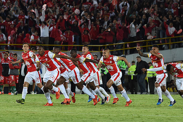 Santa Fe se impone por penales y consigue por primera vez en su historia la Copa Sudamericana