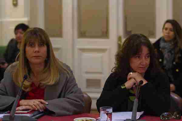 Renunciada superintendenta de Pensiones acusa a ministra Rincón de afectar la autonomía del organismo