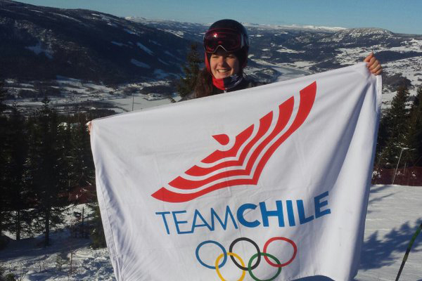 Chilena de 16 años logra histórico 7° lugar en snowboard en los JJ.OO. de la juventud en Noruega