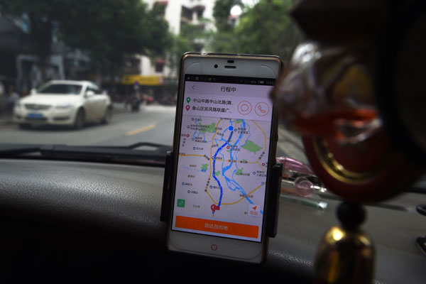 La mayor aseguradora china invertirá US$600 millones en una rival de Uber
