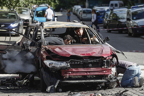 Periodista ucraniano muere luego de que una bomba instalada en su auto estallara en Kiev