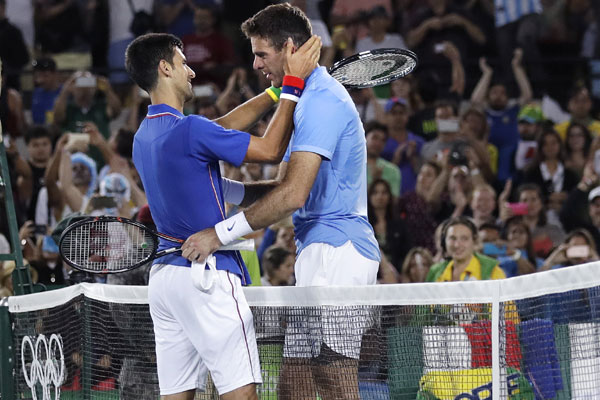 Primera gran sorpresa olímpica: Del Potro elimina a un Djokovic que se fue llorando