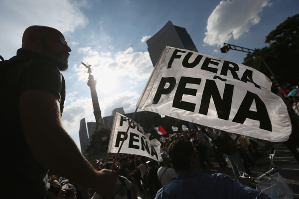 Miles protestan en México demandando la salida del Presidente Peña Nieto