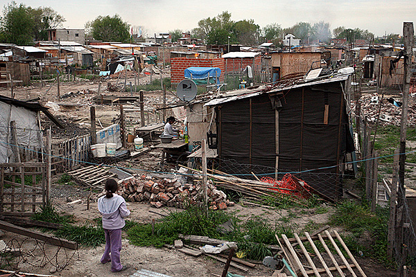 Pobreza en Latinoamérica: Chile se posiciona como el país con el menor índice