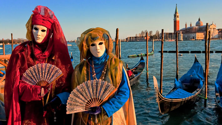 Llegó la temporada de carnavales y las máscaras se toman Venecia