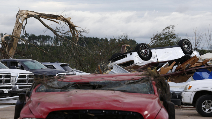 M&uacute;ltiples tornados dejan al menos cuatro fallecidos en EE.UU.