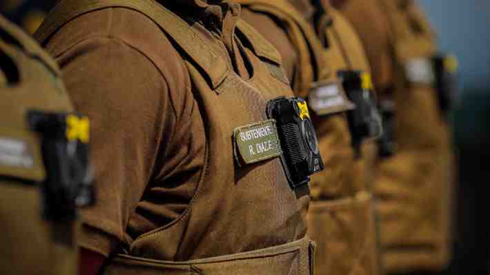 Cámaras corporales en carabineros: El uso y alcances de los $1.200 millones invertidos desde 2018